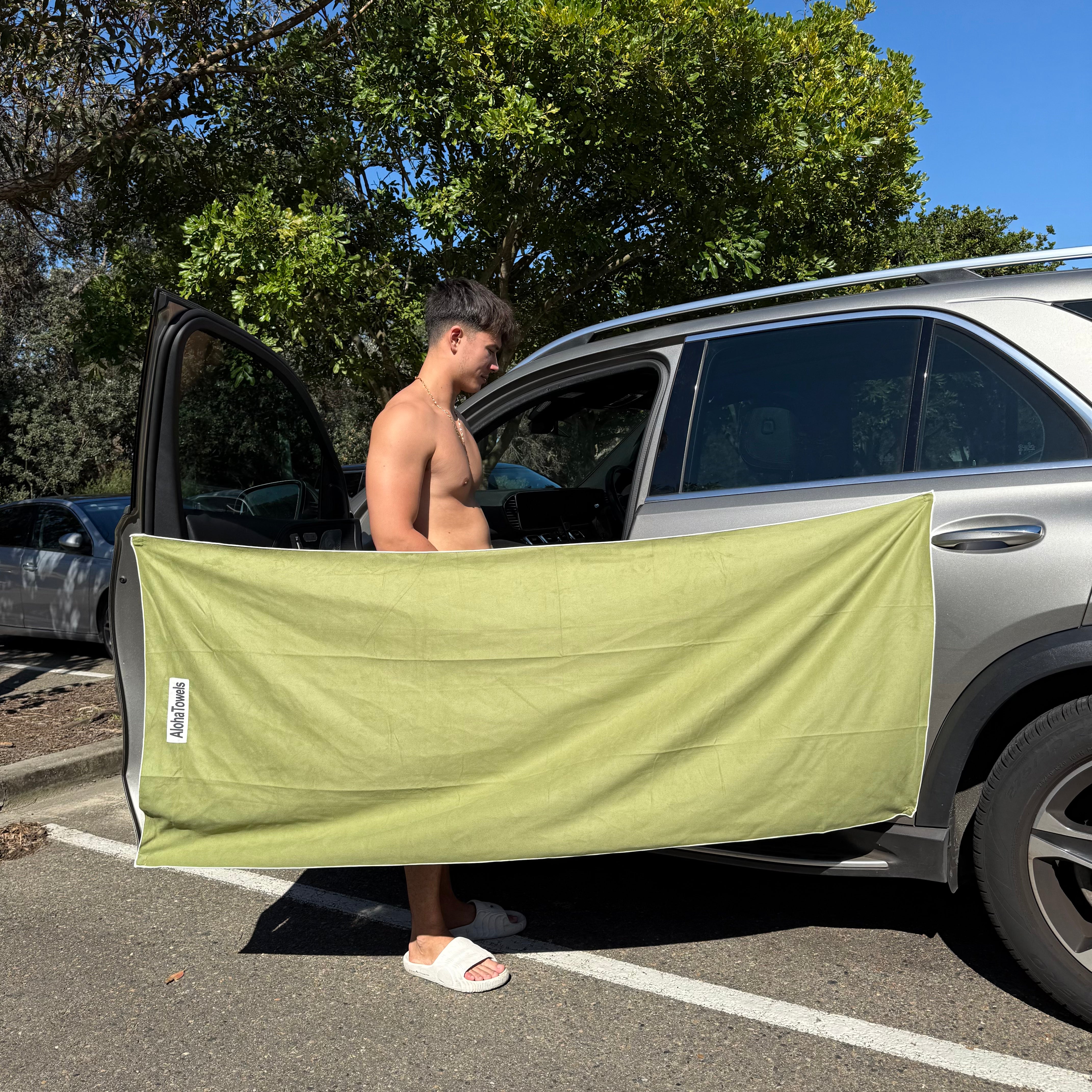 Aloha Magnet Towel